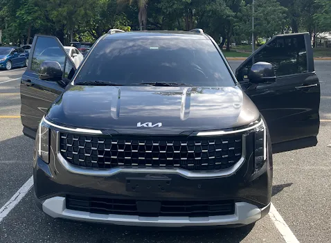 SUV ejecutiva Transporte Monserrat — chofer privado República Dominicana
